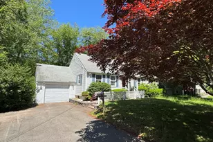 513 Essex Rd, Westbrook, CT 06498 - Photo 3