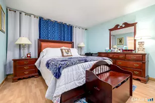 2 Washington Ct, Stamford, CT 06902 - Photo 15