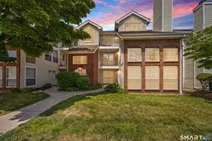 42 Carriage Crossing Ln, Middletown, CT 06457 - Photo 1