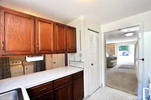 10 Massaco St, Simsbury, CT 06070 - Photo 9