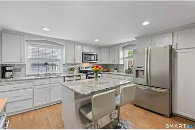 186 Cedar Street, Newington, CT 06111 - Photo 3