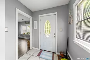34 Eastview Dr, Windsor, CT 06095 - Photo 5