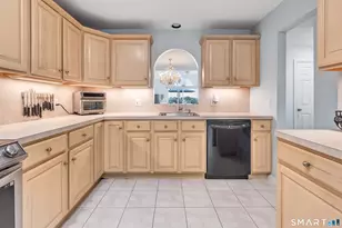 459 Fisher Ct, Shelton, CT 06484 - Photo 11