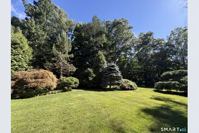 1-2 Hollow Spring Road, Norwalk, CT 06854 - Photo 3