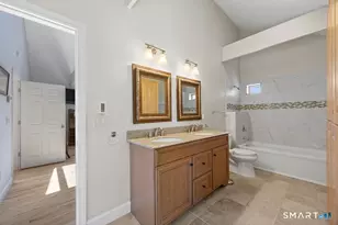 7 Pratt Ln, Wolcott, CT 06716 - Photo 9