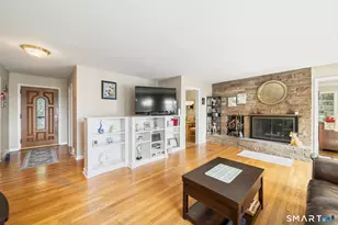 72 Calhoun Ave, Trumbull, CT 06611 - Photo 17