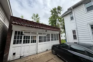 23 Pine St, Waterbury, CT 06710 - Photo 7