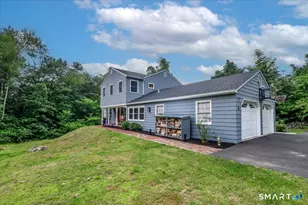 8 White Pine Dr, Brookfield, CT 06804 - Photo 3