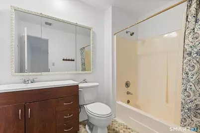 557 Glendale Avenue #557, Bridgeport, CT 06606 - Photo 17