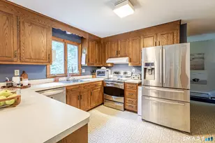 27 West St, Hebron, CT 06248 - Photo 9