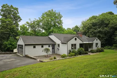 40 Comstock Hill Avenue, Norwalk, CT 06850 - Photo 1