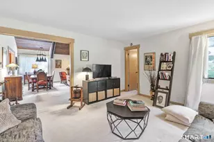 93 Seminole Ln, Stratford, CT 06614 - Photo 17