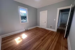 333 Ridgefield Ave, Bridgeport, CT 06610 - Photo 15