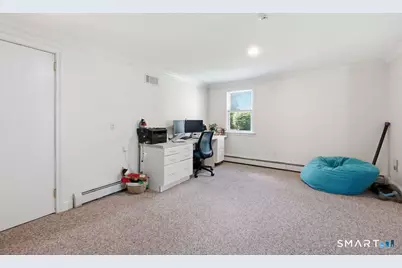 37 Stoneham Drive, West Hartford, CT 06117 - Photo 23