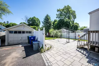 346 Woodstock Avenue, Stratford, CT 06614 - Photo 15