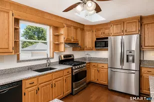 346 Woodstock Ave, Stratford, CT 06614 - Photo 9