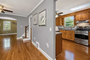346 Woodstock Ave, Stratford, CT 06614 - Photo 7