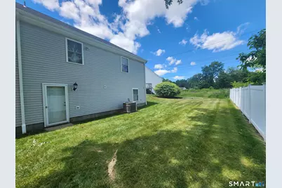 1943 Logans Way, Windsor, CT 06095 - Photo 5