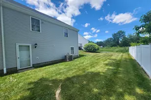 1943 Logans Way, Windsor, CT 06095 - Photo 5