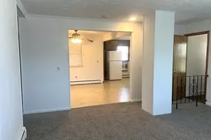 36 Charles St, Stamford, CT 06902 - Photo 3