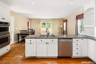 62 Bellmere Ave, Stamford, CT 06906 - Photo 7