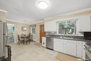 10 Joan Rd, Stamford, CT 06905 - Photo 11