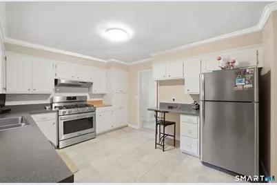 10 Joan Road, Stamford, CT 06905 - Photo 9