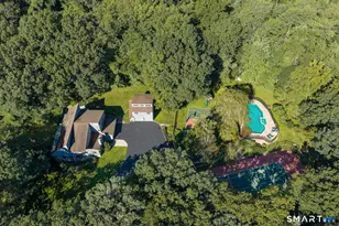 7 White Oak Ln, Weston, CT 06883 - Photo 1