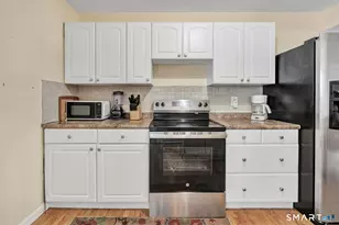 25 Jackson Dr, Milford, CT 06460 - Photo 11