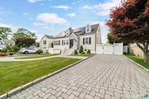 18 Fairlea Ave, Stratford, CT 06614 - Photo 35