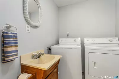 4949 Main Street, Bridgeport, CT 06606 - Photo 17
