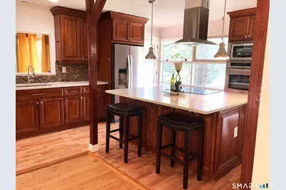 70 Clay Hill Road, Stamford, CT 06905 - Photo 9