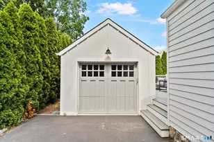 170 Dunnlea Rd, Fairfield, CT 06824 - Photo 35