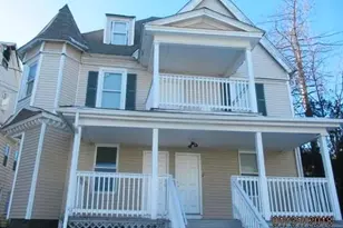27 Waterville St, Waterbury, CT 06710 - Photo 9
