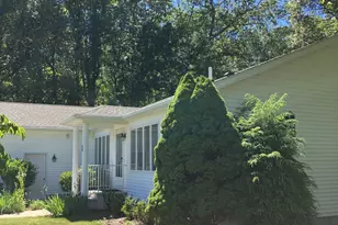 23 Hillcrest Dr, Montville, CT 06382 - Photo 9