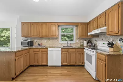 47 Autumn Ridge Road, Shelton, CT 06484 - Photo 3