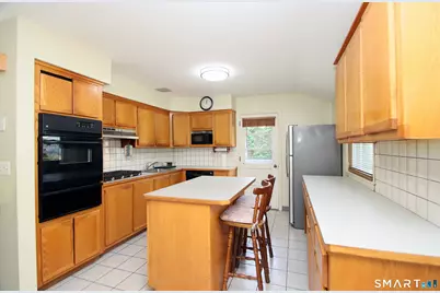 57 Grande Road, East Hartford, CT 06118 - Photo 5