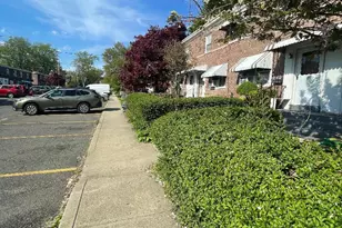 174 Courtd Bld62 Success Ave, Bridgeport, CT 06610 - Photo 3