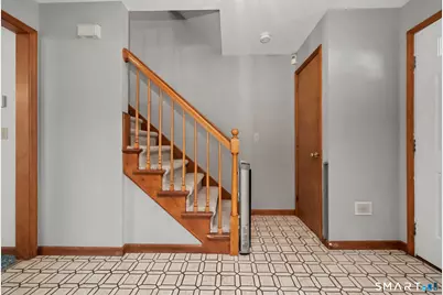 275 York Street, Stratford, CT 06615 - Photo 5