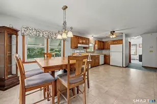 275 York St, Stratford, CT 06615 - Photo 9