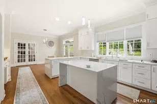 18 W Haviland Ln, Stamford, CT 06903 - Photo 9
