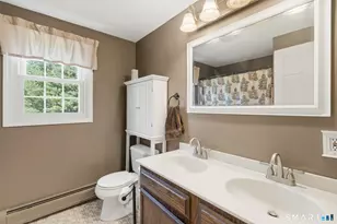 169 Tom Swamp Rd, Hamden, CT 06518 - Photo 23