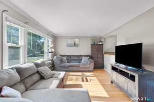 63 Bates St, Hartford, CT 06114 - Photo 9