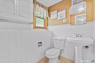 63 Bates St, Hartford, CT 06114 - Photo 21