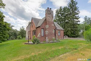 816 Woodruff Rd, Orange, CT 06477 - Photo 3