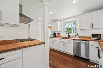 380 Lovely Street, Avon, CT 06001 - Photo 9