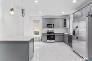 37 Johnson St, Waterbury, CT 06710 - Photo 15