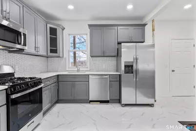 37 Johnson Street, Waterbury, CT 06710 - Photo 17