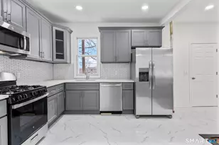 37 Johnson St, Waterbury, CT 06710 - Photo 17