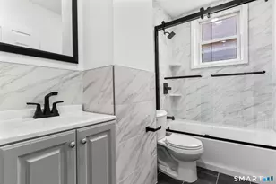 37 Johnson St, Waterbury, CT 06710 - Photo 25